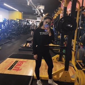 Meet your Posher, Anna